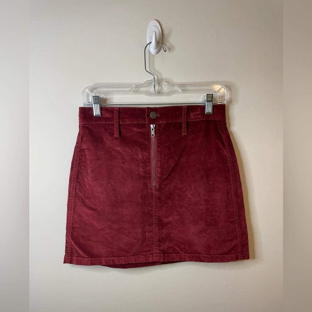 NWT Madewell Stretch Velveteen Straight Zip Mini Skirt in Burgundy